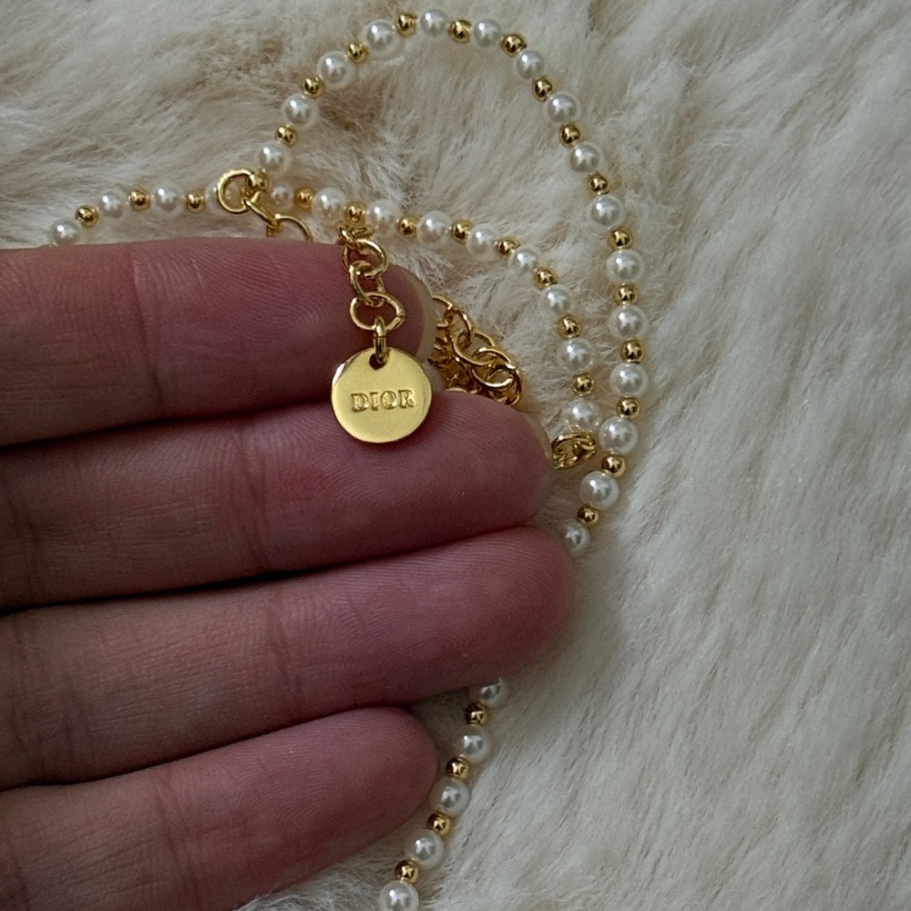 Dior pearl pink medallion pendant necklace - Picture 5 of 5